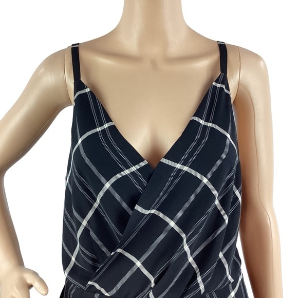 cabi Check Crossover Cami Top Style 3986 Size 8 Black - Picture 2 of 7